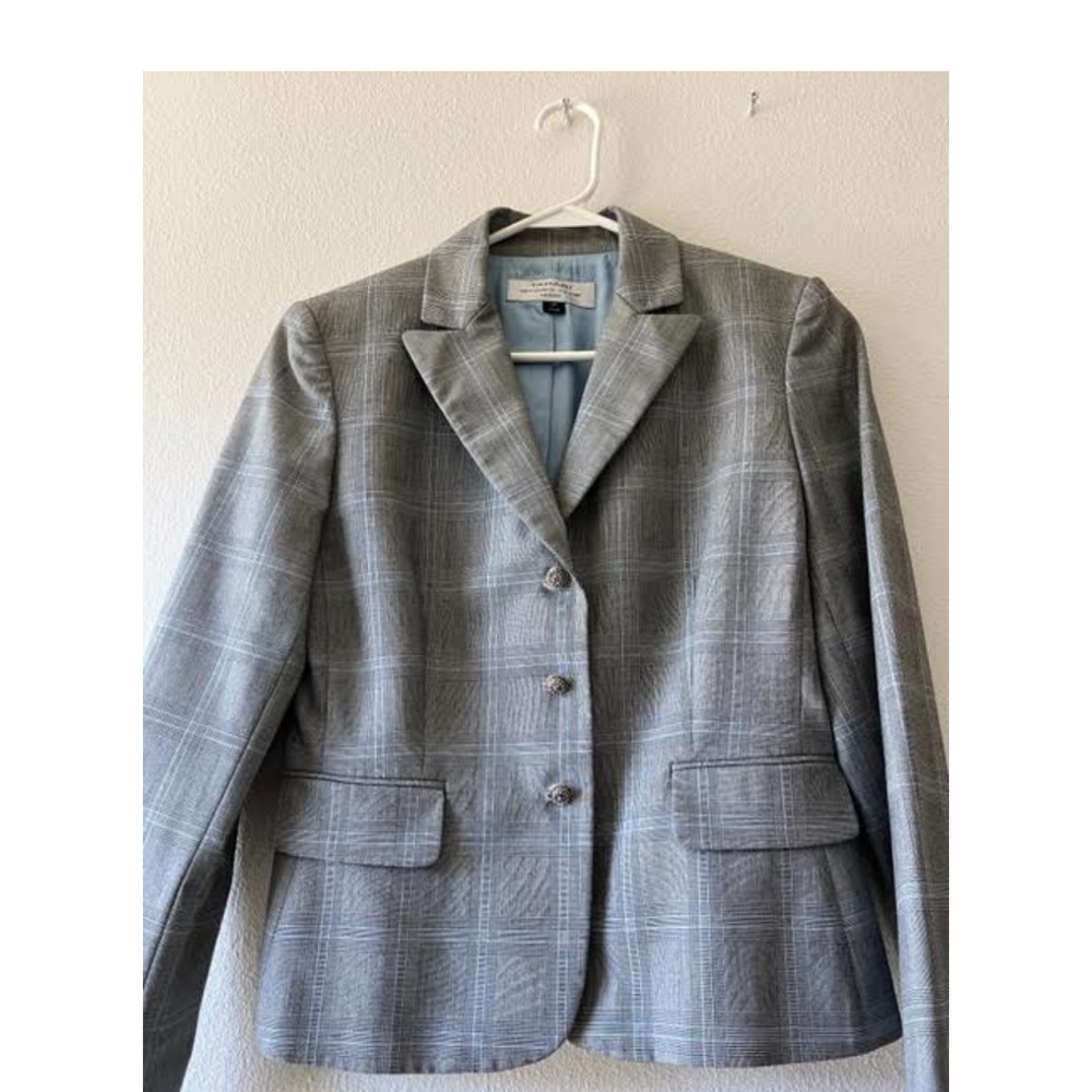 Tahari 4P light blue/white checked jacket and skirt.